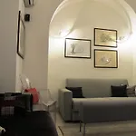 Quiriti House